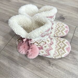 BNWT Slipper Boots